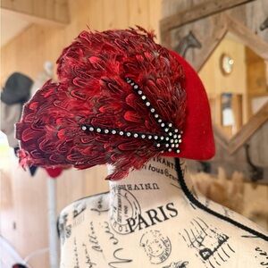 Elegant Red Feathered Fascinator Wool Hat